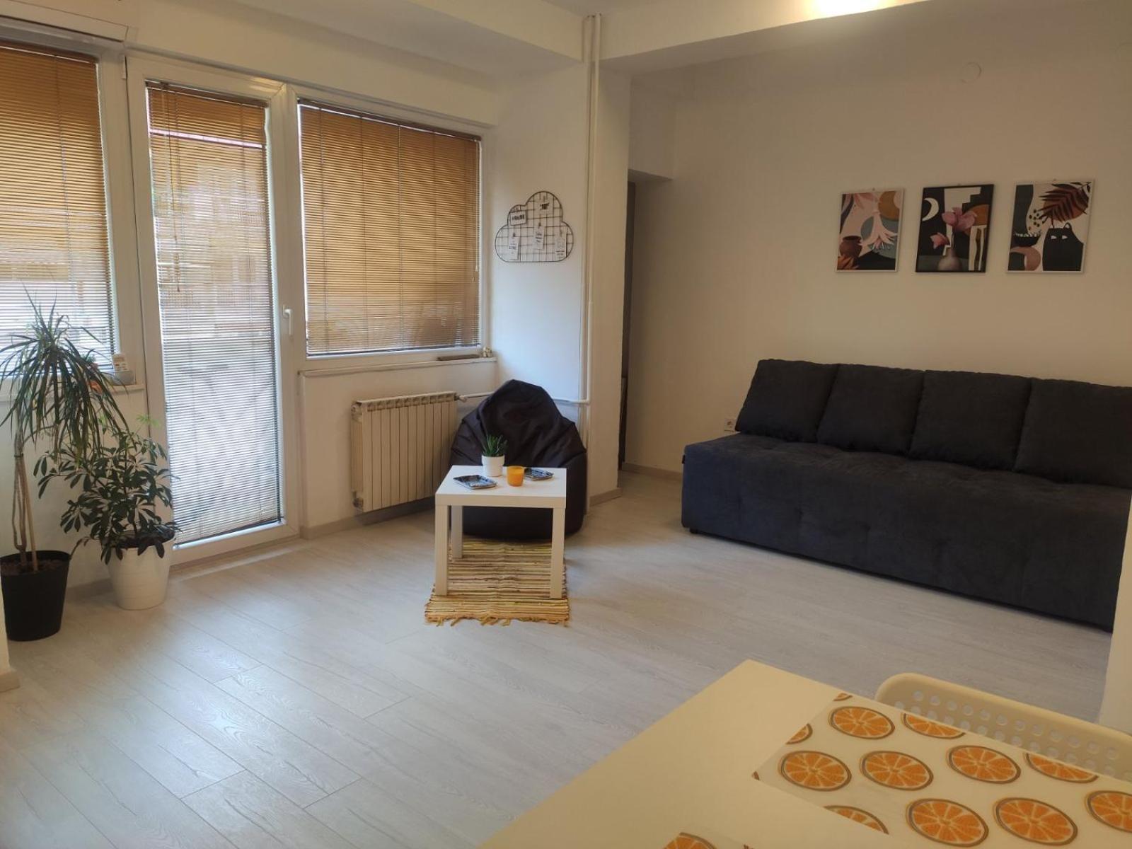 City Center White Apartment! Skopje Esterno foto