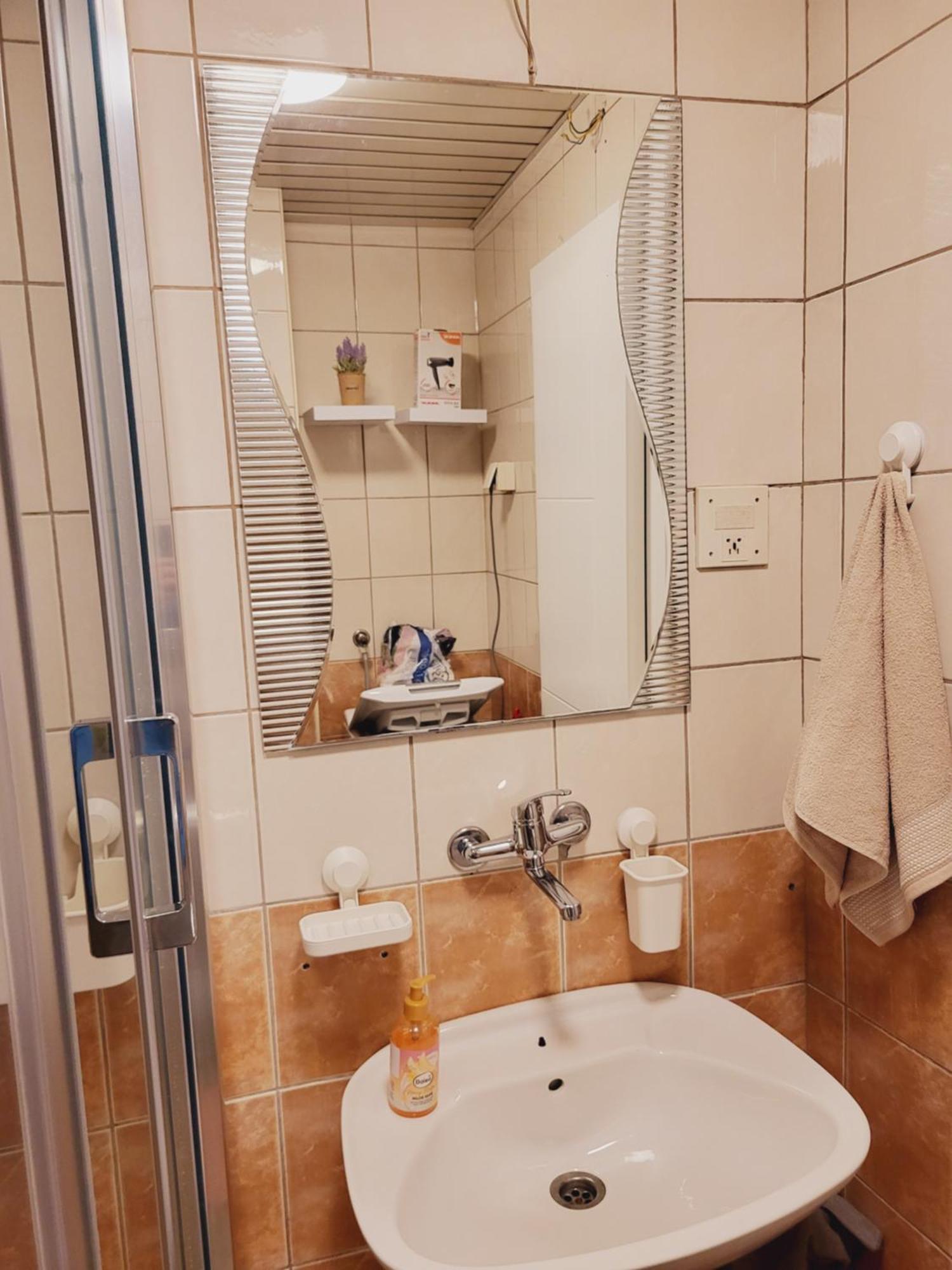 City Center White Apartment! Skopje Esterno foto